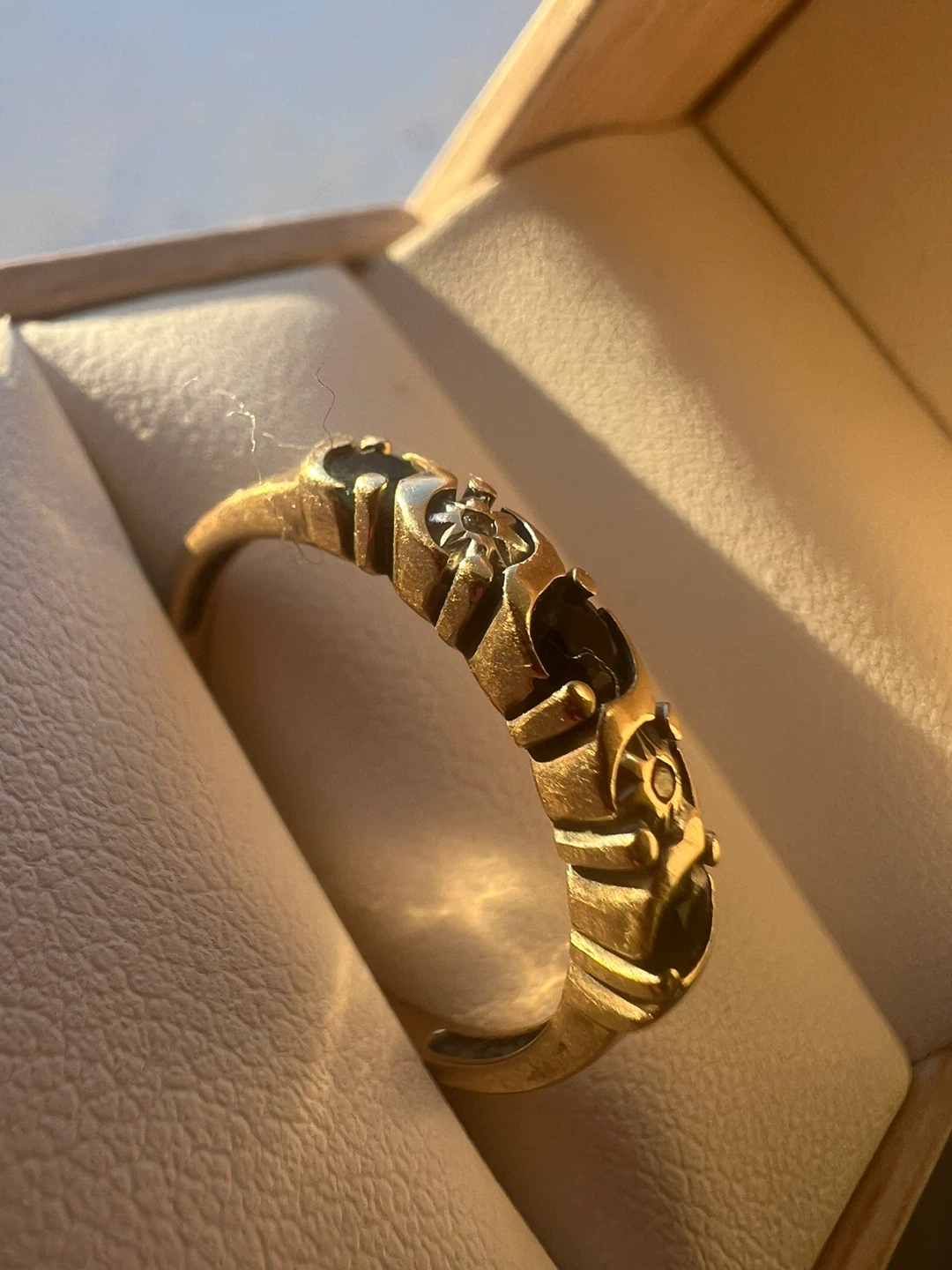Gold Ring with Dark sapphires and diamonds