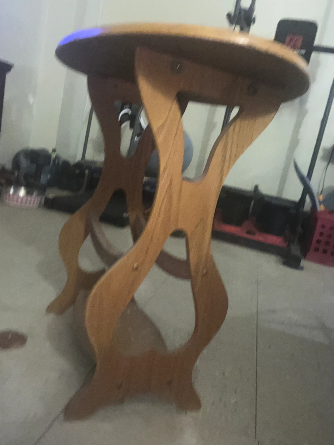 Round Wooden Table - photo 2