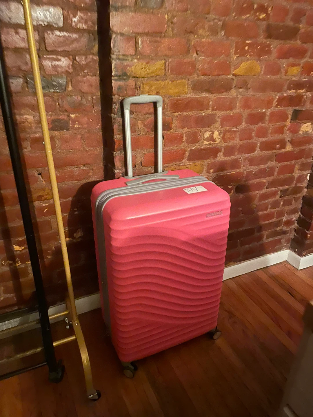 Only used ONCE 28-inch Suitcase
