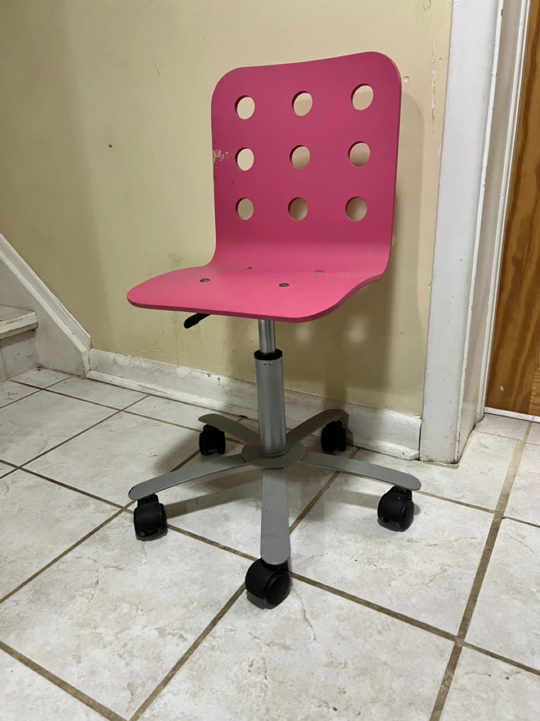 Pink Rolling Desk Chair for Kids