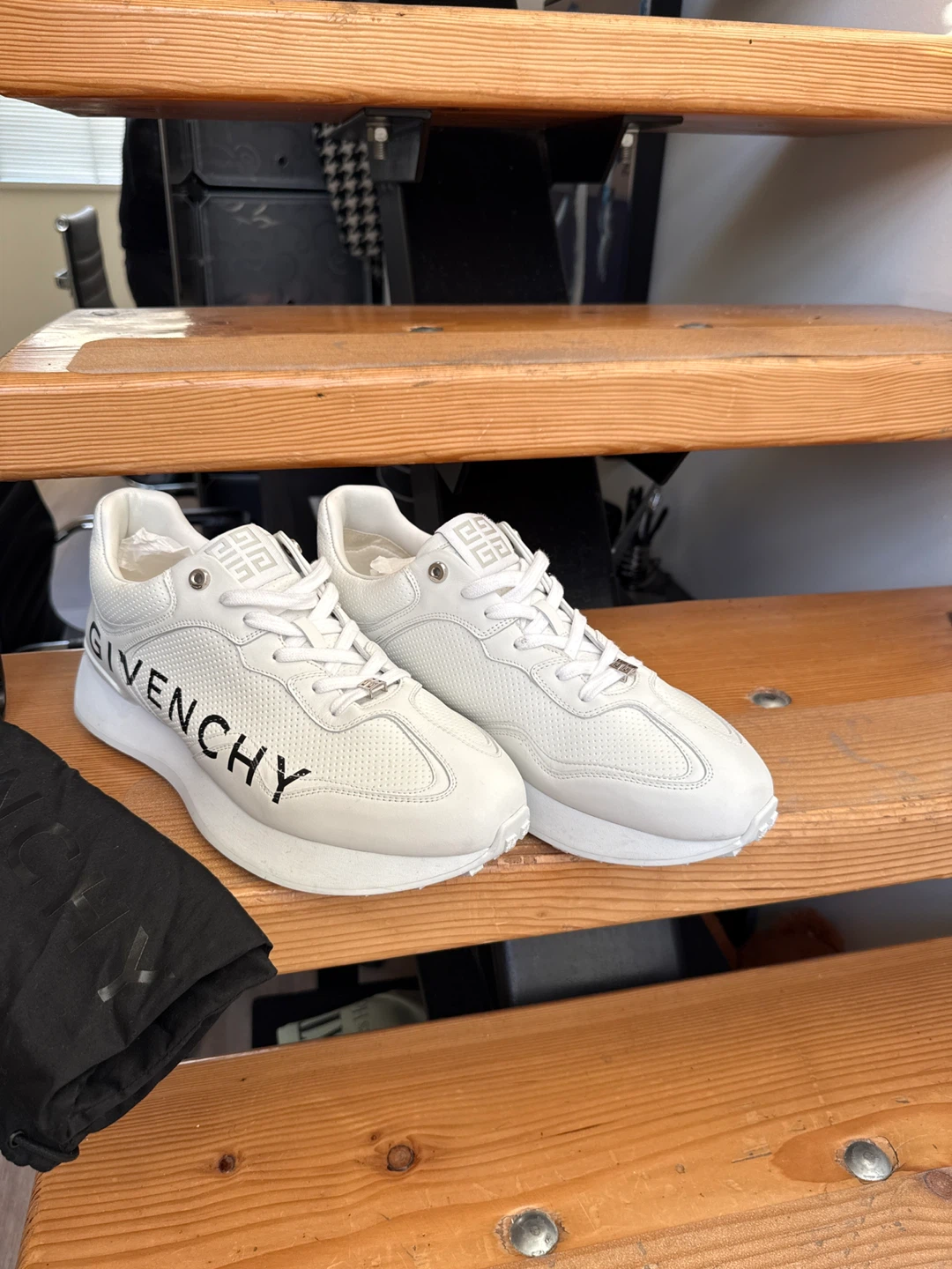 Givenchy White Leather Sneakers - photo 2