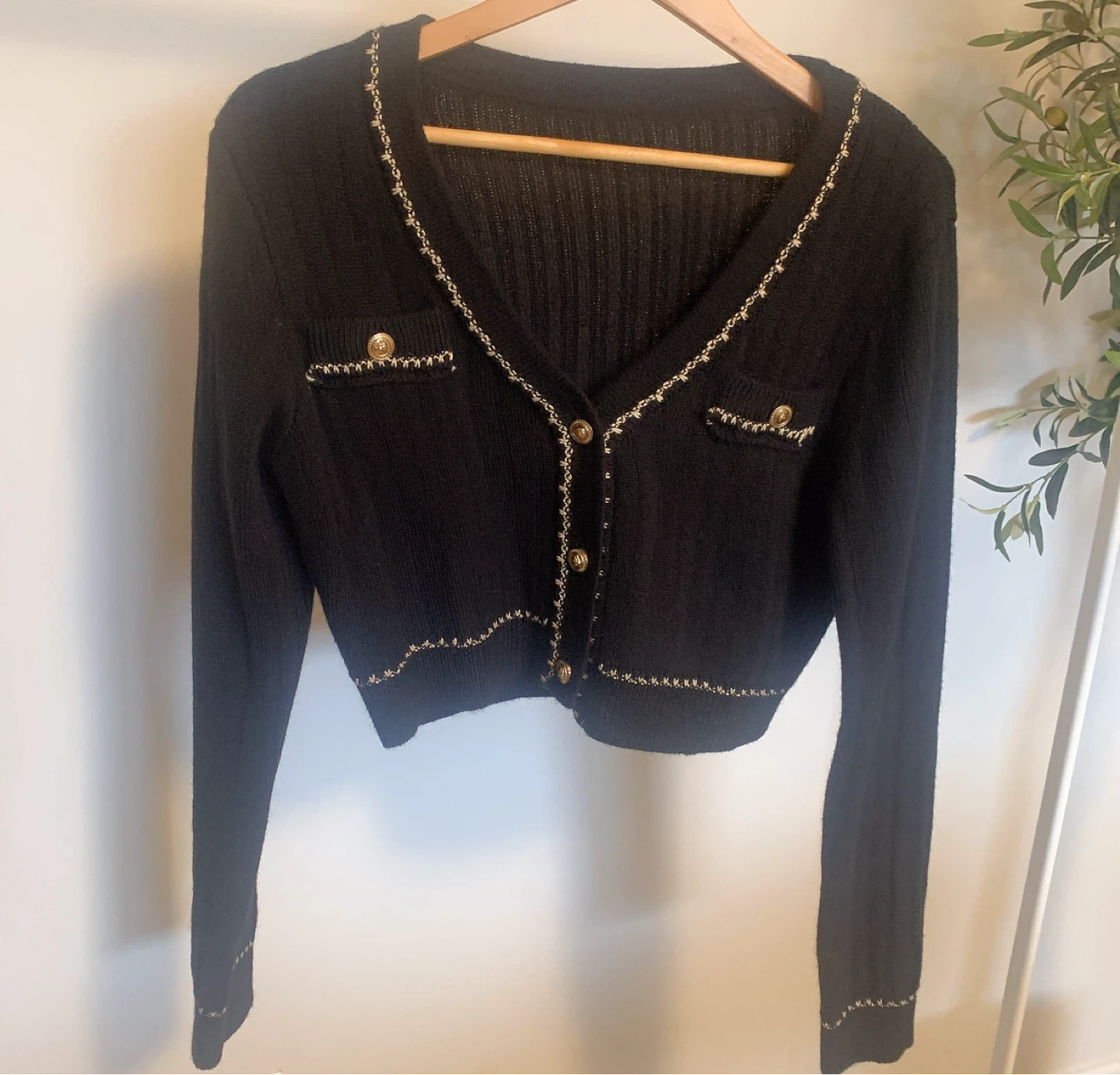 Black Cropped Knit Cardigan with Gold Trim | S–M - photo 2