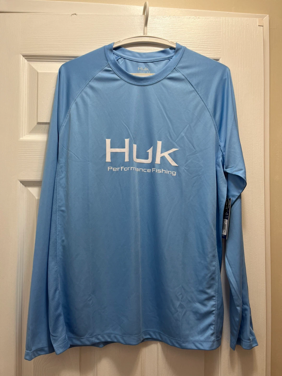 Huk Fishing Vented Pursuit Long Sleeve Shirt - Size M