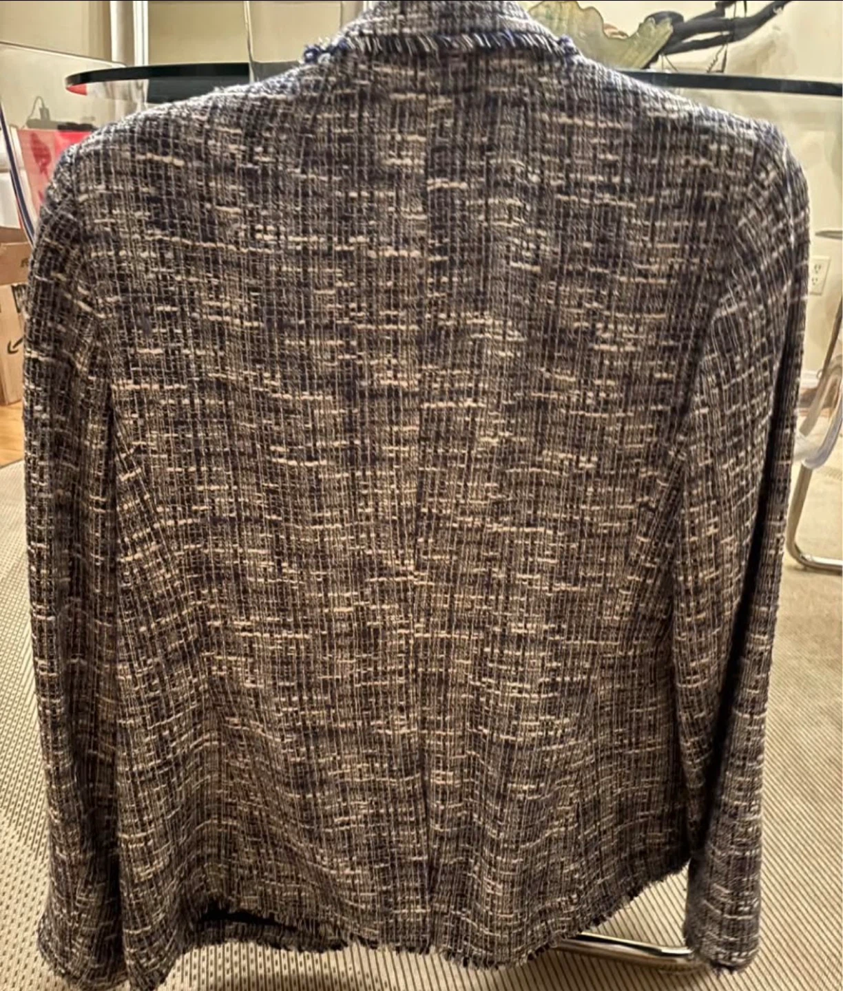 Elie Tahari Tweed Blazer size 8 - photo 2