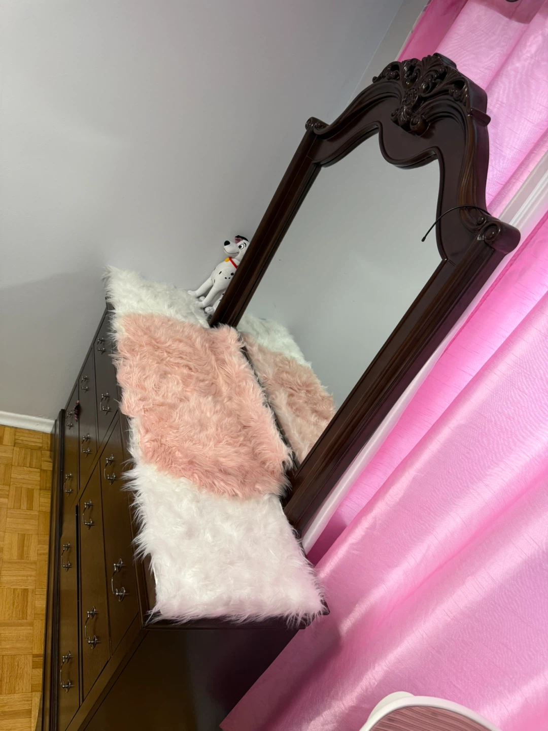 Queen Bedroom Set - photo 4