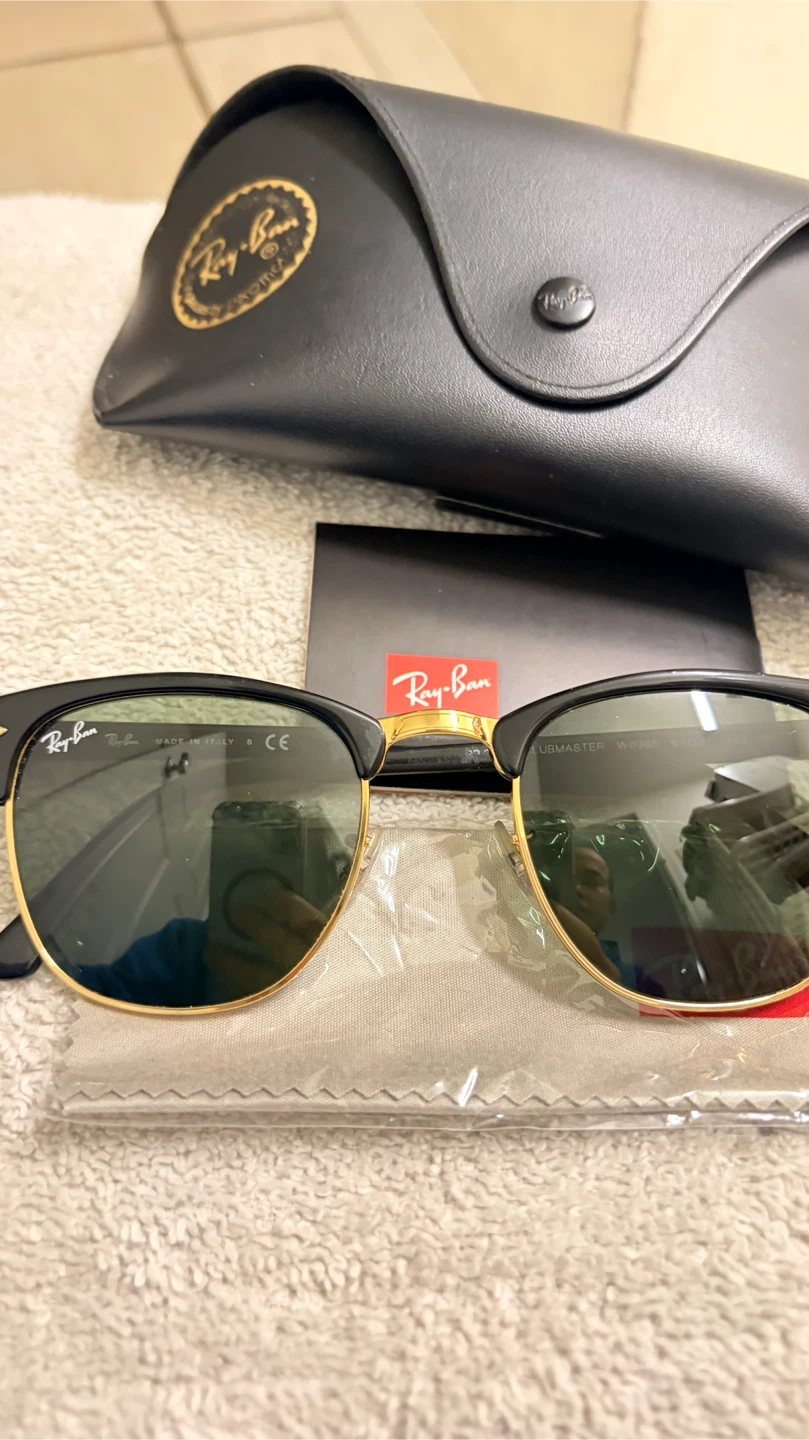 Ray-Ban Clubmaster Sunglasses with Case - photo 3