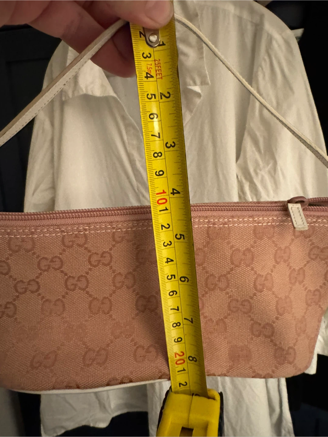 Gucci Pink Canvas Mini Baguette/Pochette in dusty pink - photo 4
