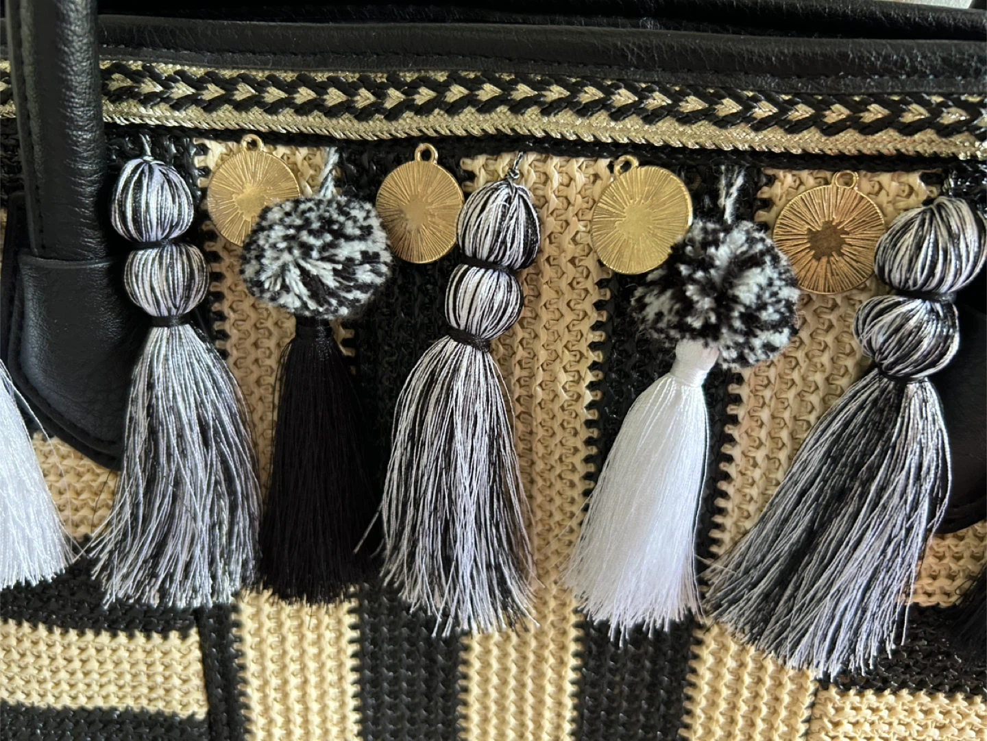 Beach Tote Bag with Tassels - photo 4