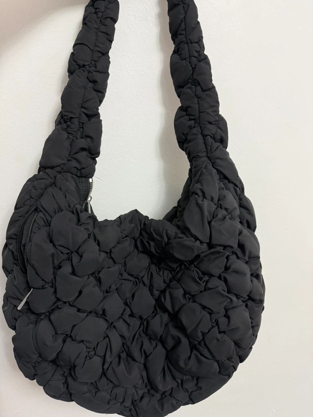 Aritzia Babaton Puffer Bag - Black