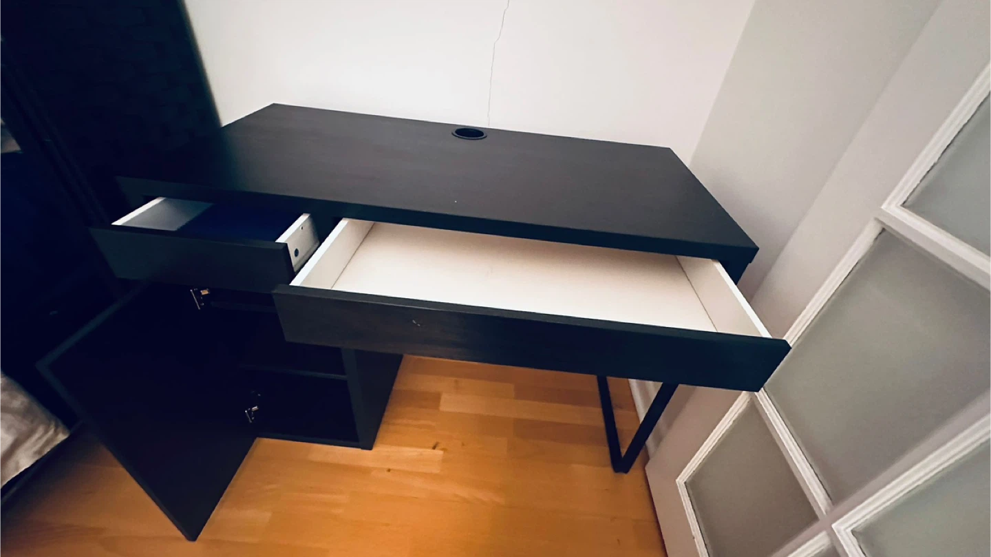 Black Desk with Drawers - photo 3
