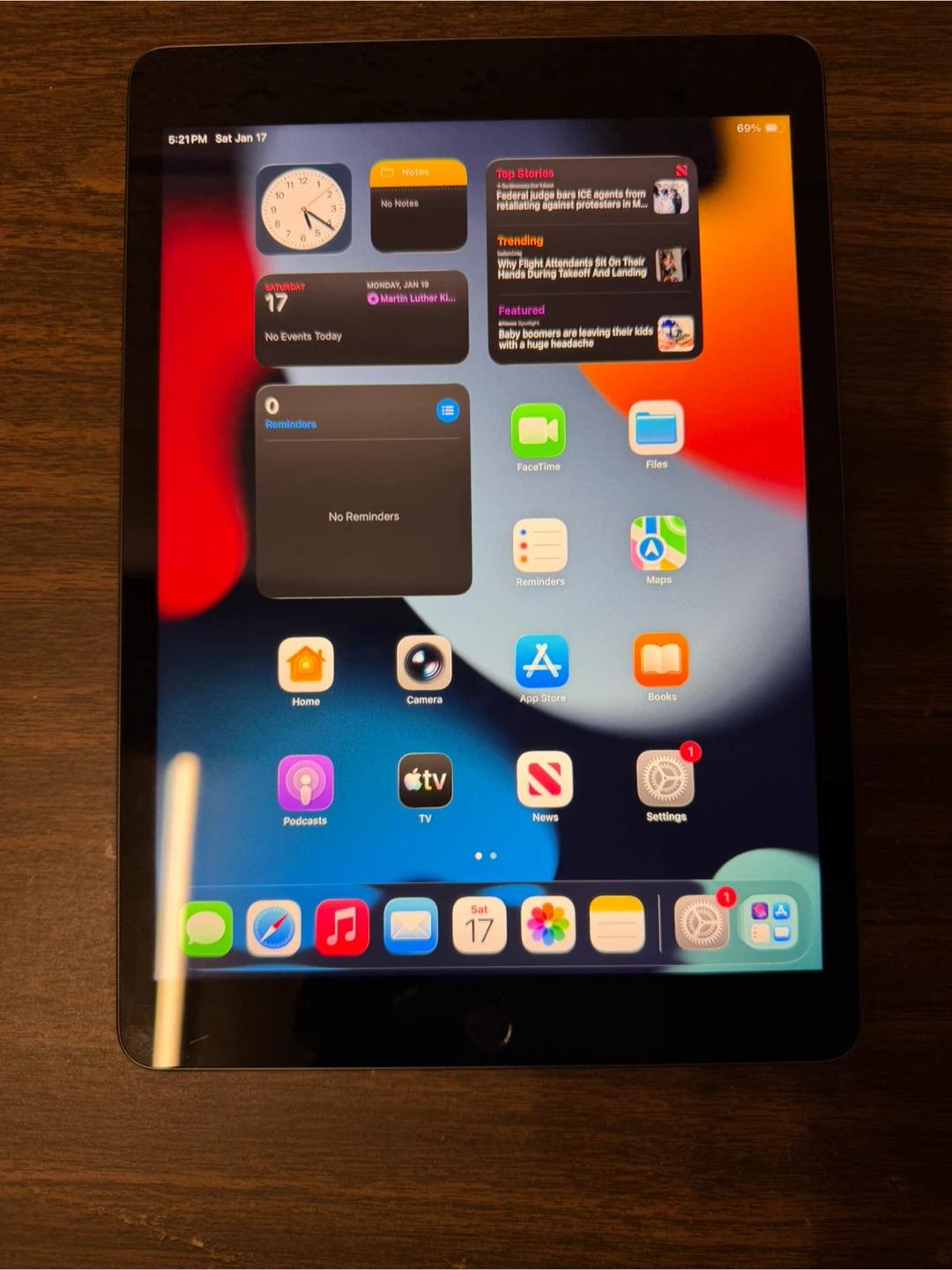 iPad 9th Gen - photo 2