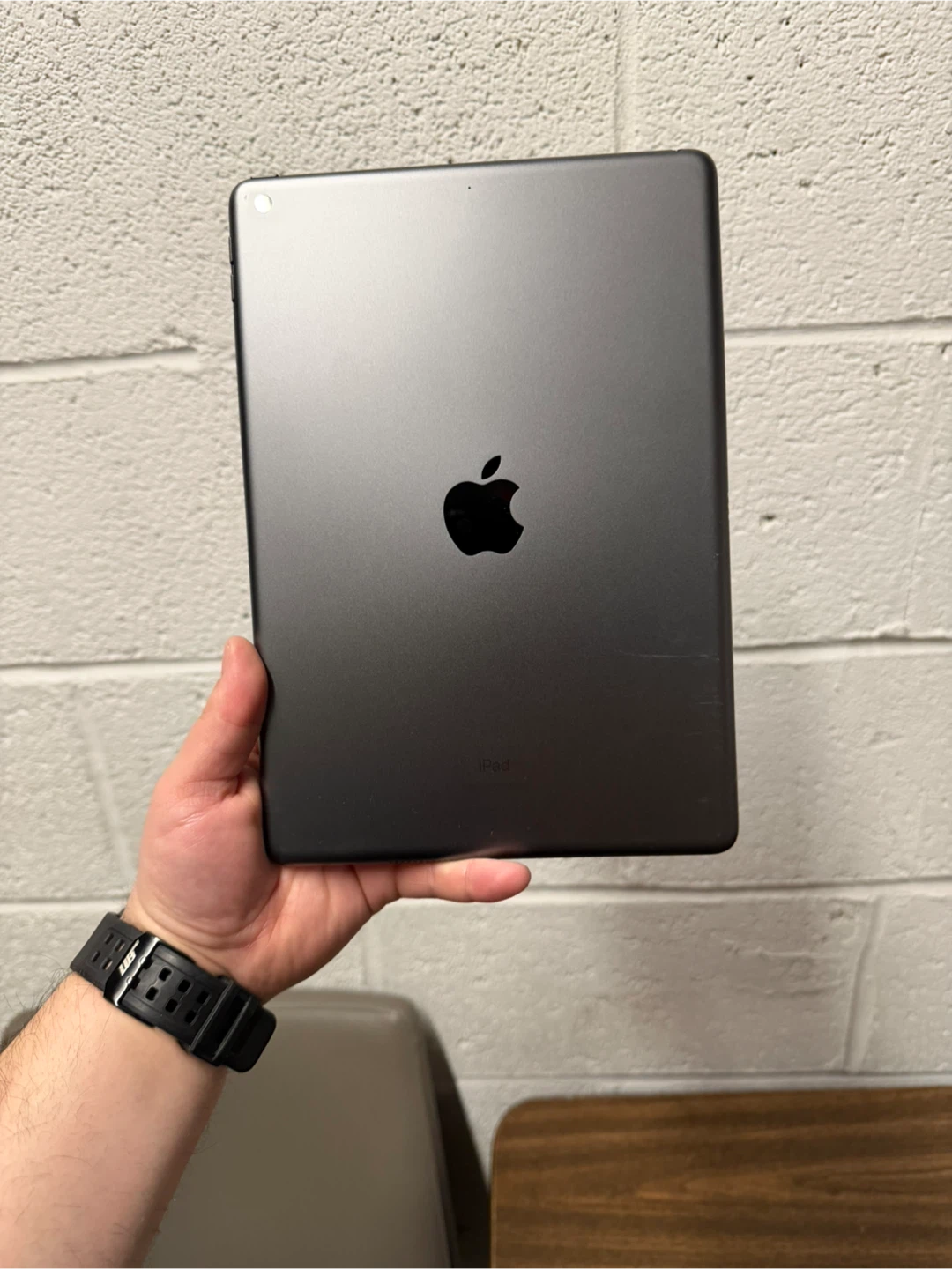 iPad 9th Gen - photo 3