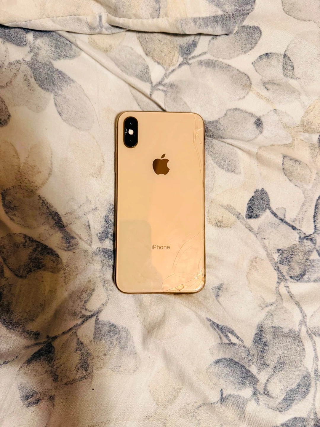 iPhone XS Gold - Cracked