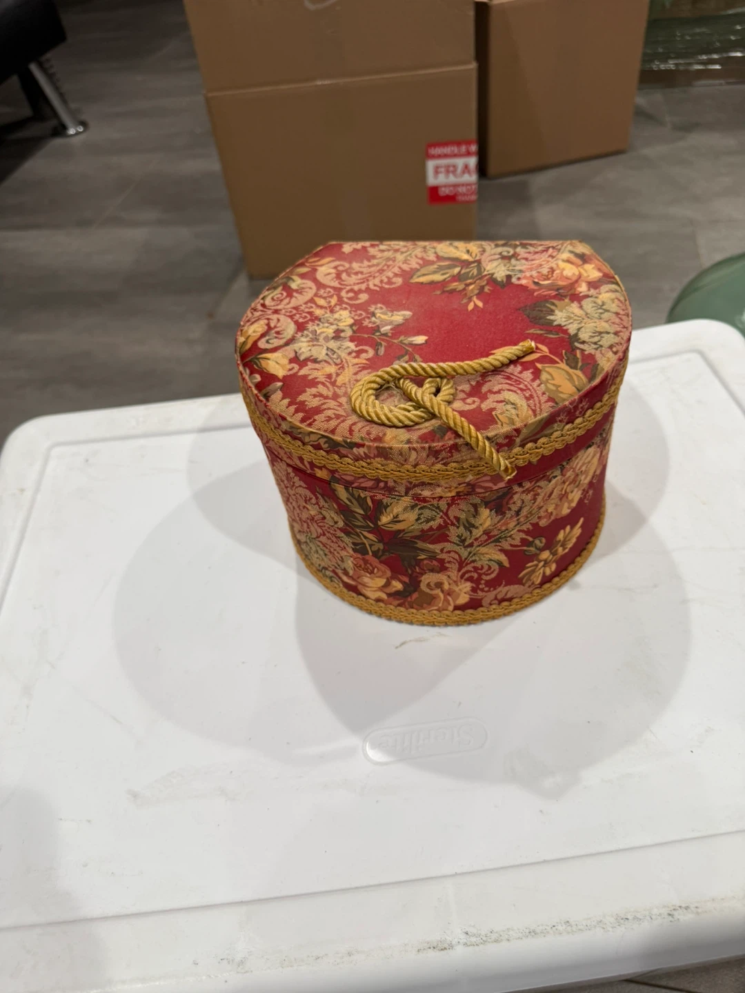 Floral Hat Box - photo 2
