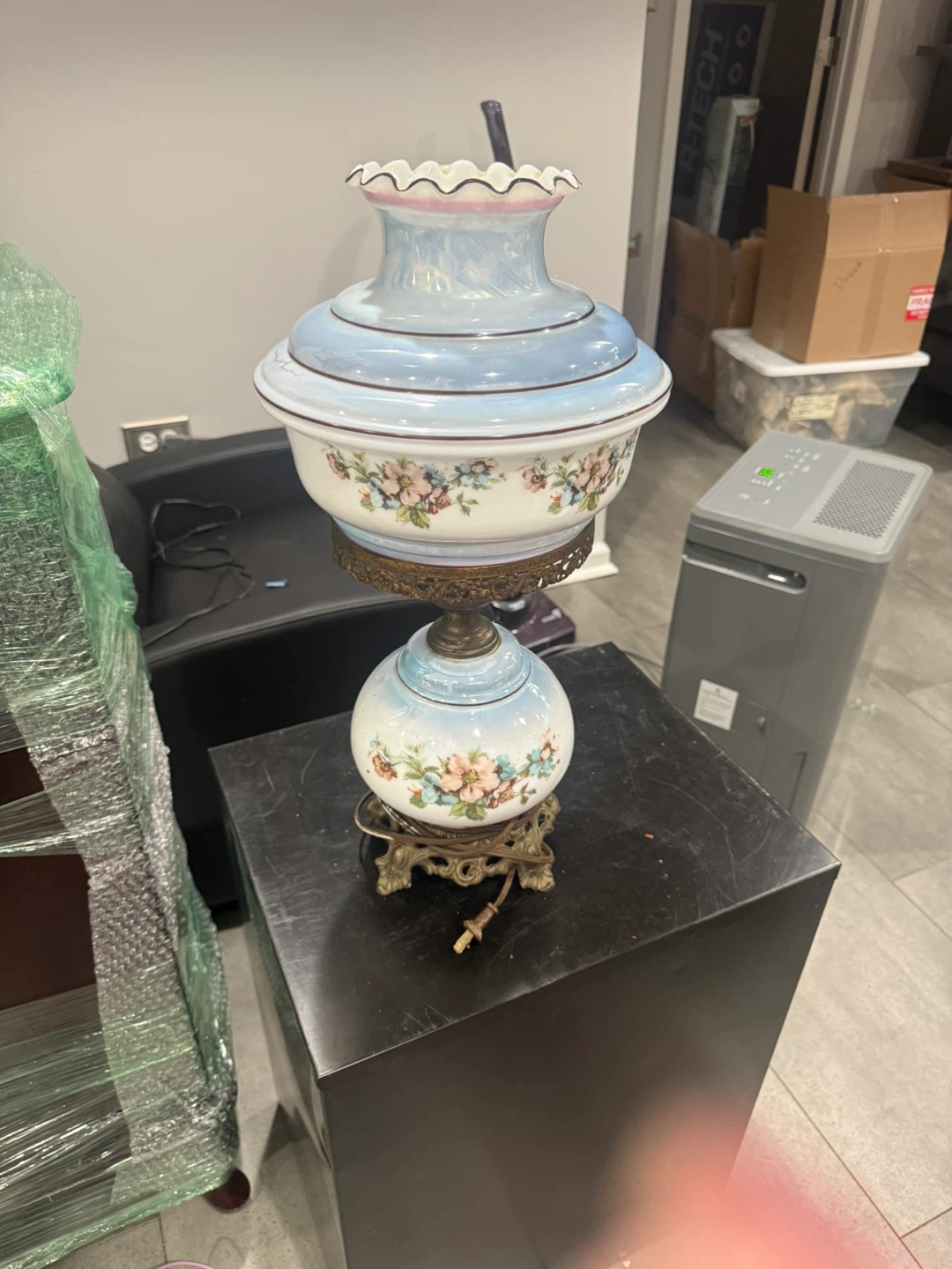 Vintage Floral Accent Lamp