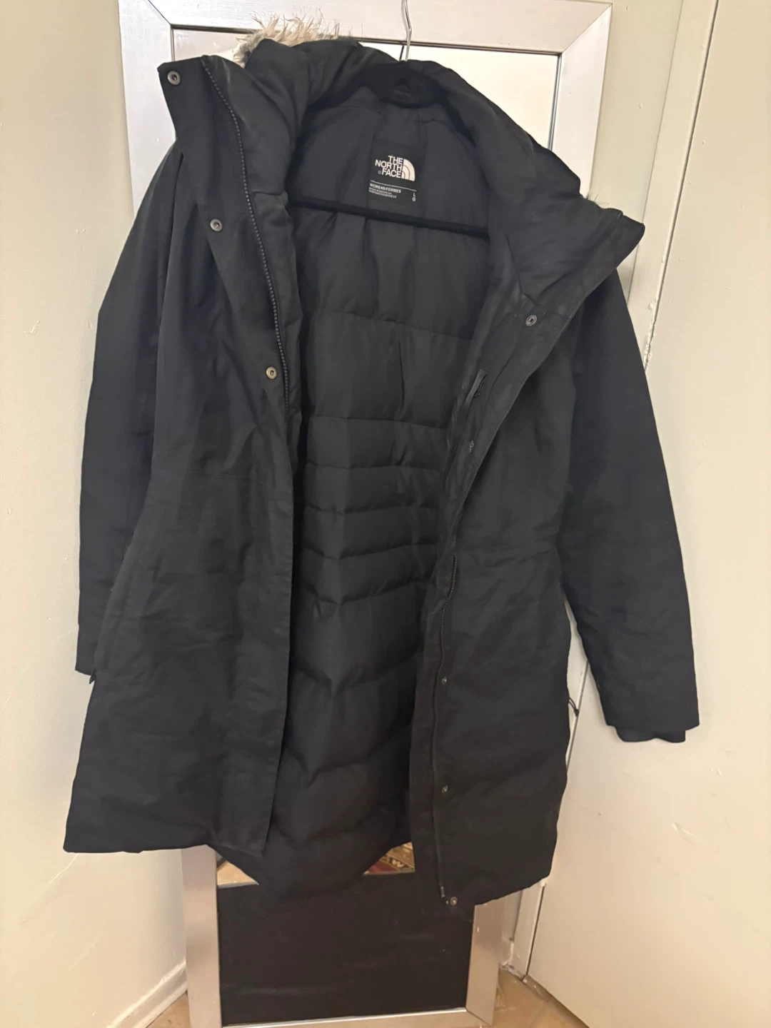 The North Face Parka - Women's Large - photo 3