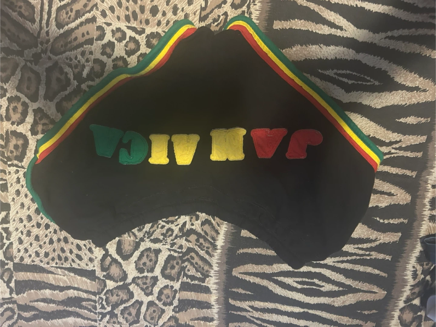 Authentic Gear Jamaica Shorts & Bob Marley Tank XL - photo 3