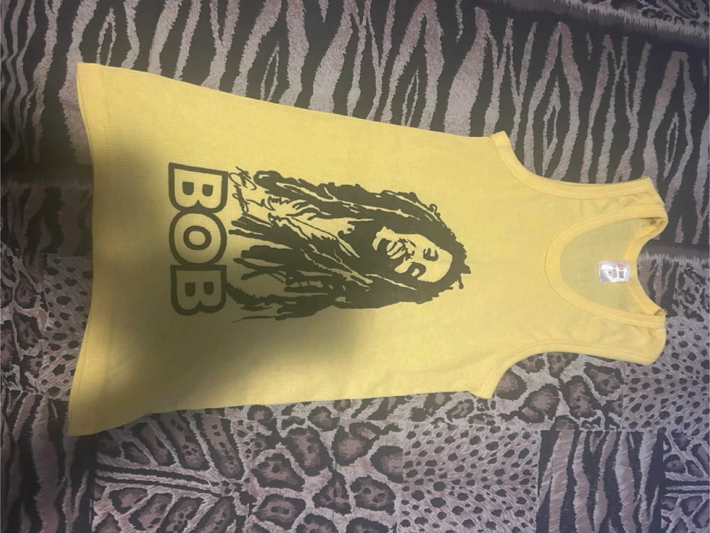 Authentic Gear Jamaica Shorts & Bob Marley Tank XL - photo 5