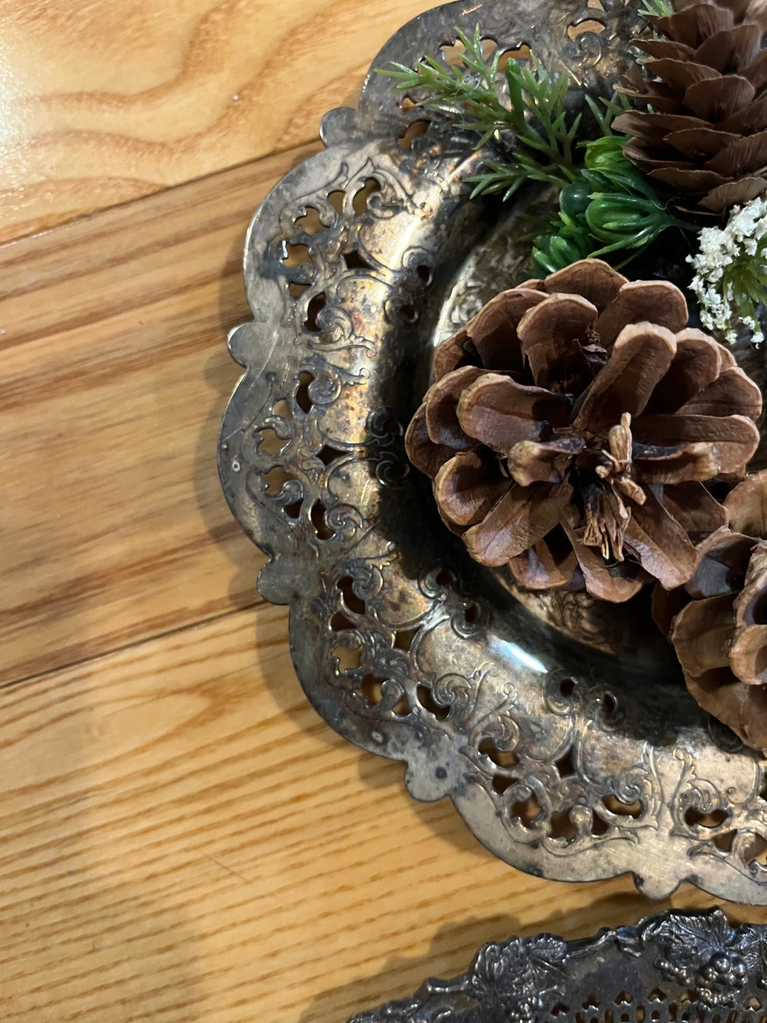 A set of decorative silver-plated dishes with pine cones - photo 3