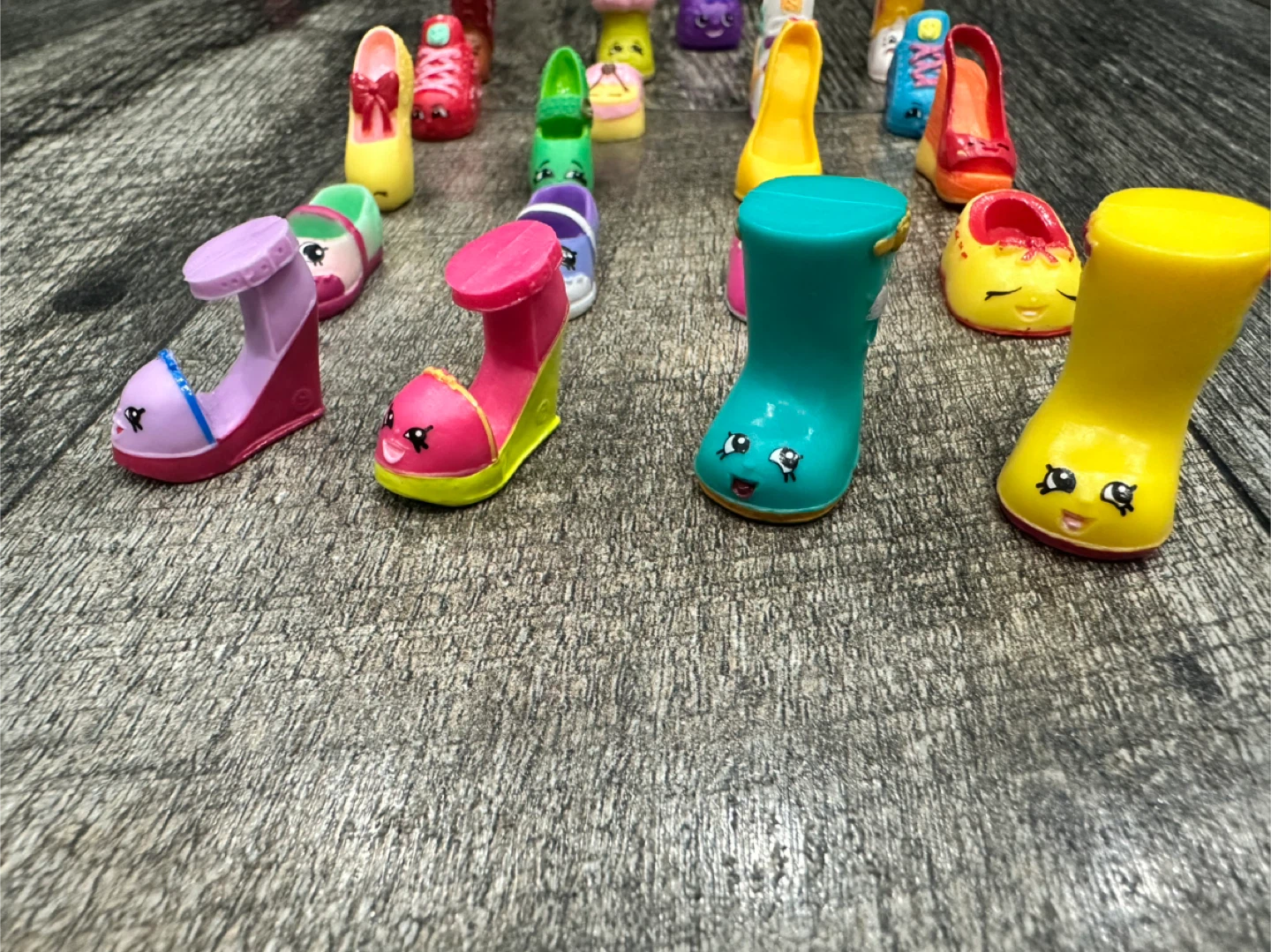 Shopkins Shoe Lot – 26 Pieces – Seasons 1–4 - photo 3