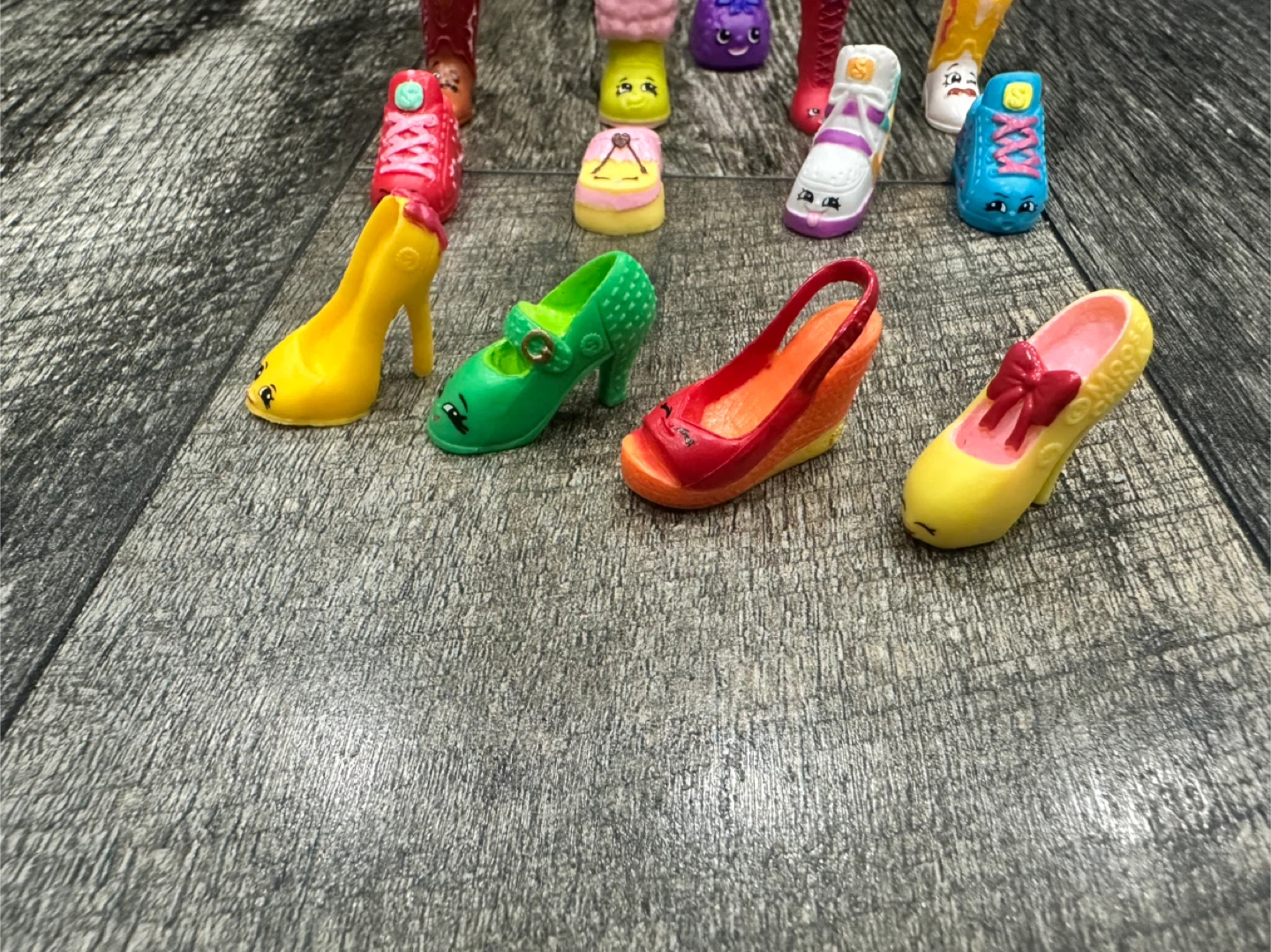 Shopkins Shoe Lot – 26 Pieces – Seasons 1–4 - photo 5