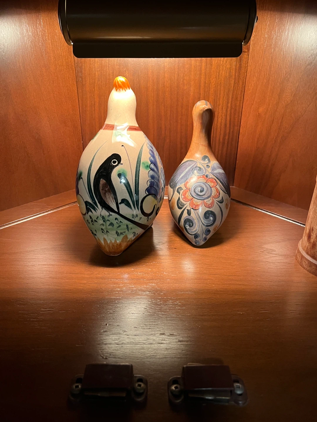 Vintage, hand-painted Tonala Mexican pottery bird figurines - photo 2
