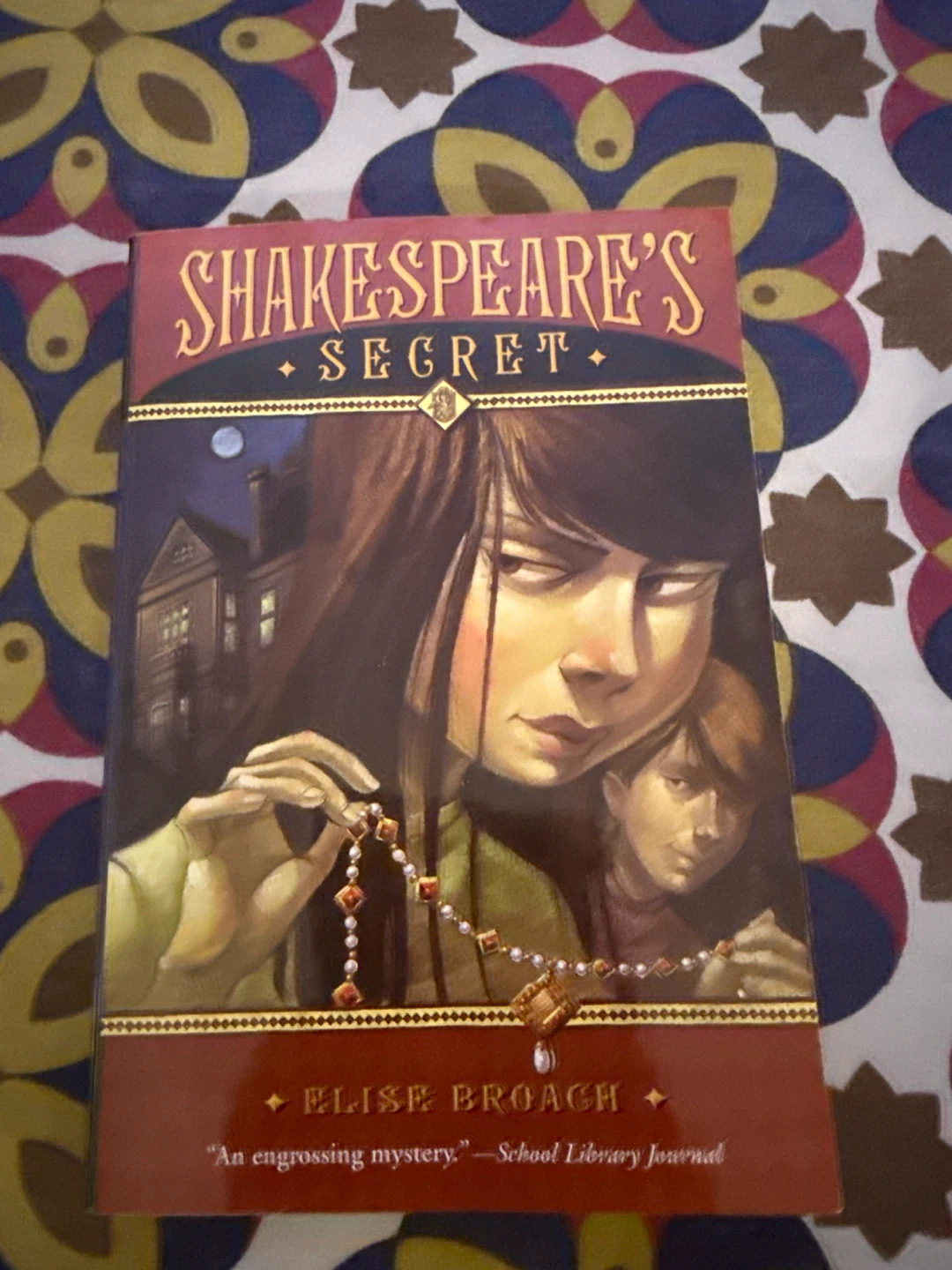 Shakespeare's Secret by Elise Broach 🥕