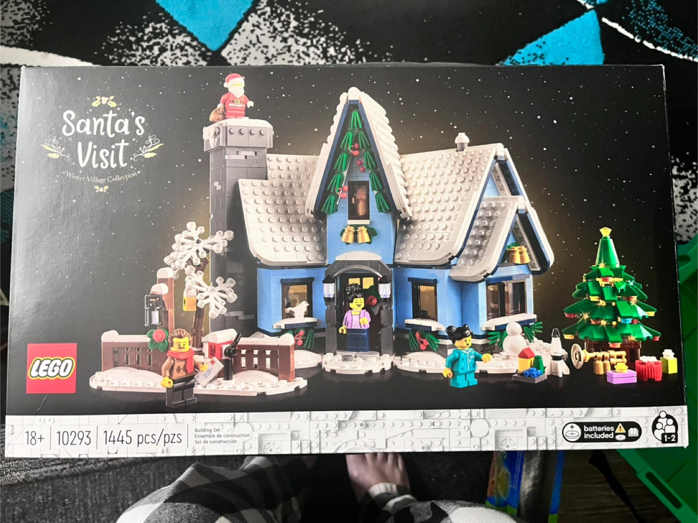 LEGO Santa's Visit Winter Village Collection 10293 - photo 3