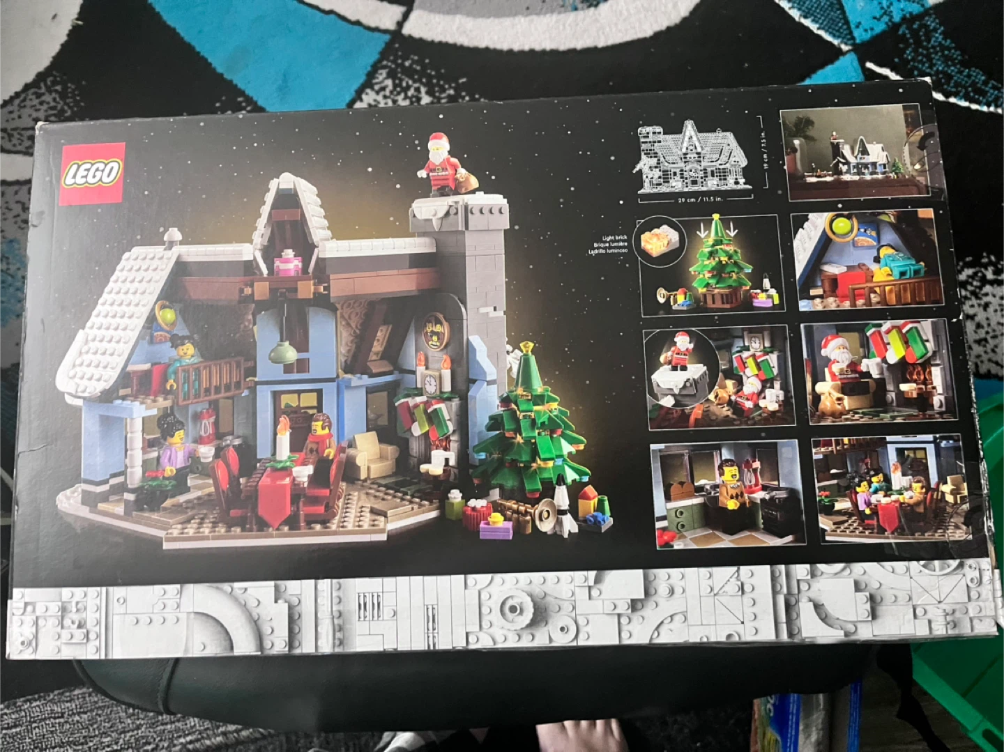LEGO Santa's Visit Winter Village Collection 10293 - photo 4