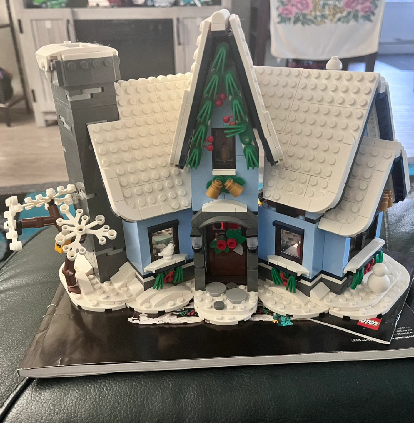 LEGO Santa's Visit Winter Village Collection 10293