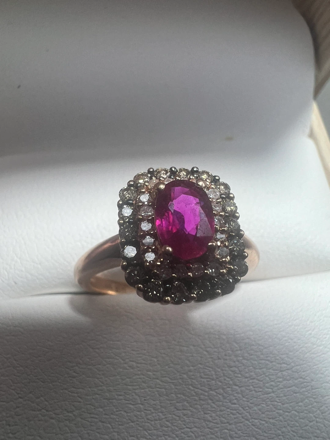 EFFY 14K Gold Ring with Ruby and diamonds