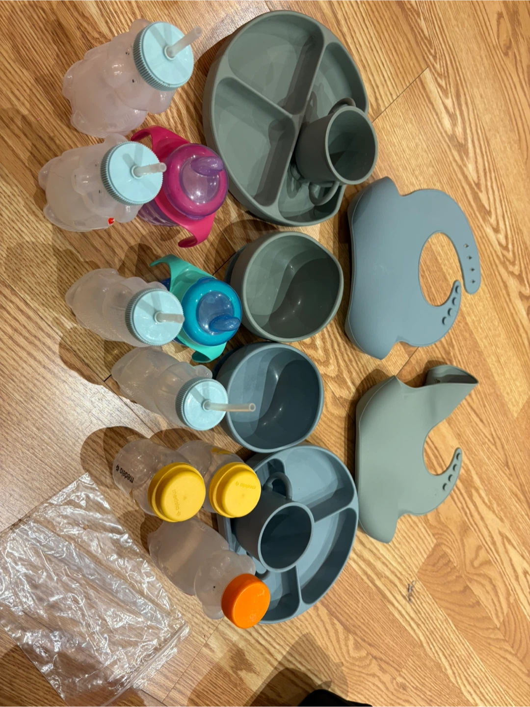 Baby Feeding Set: Bottles, Bowls, Plates, Bibs