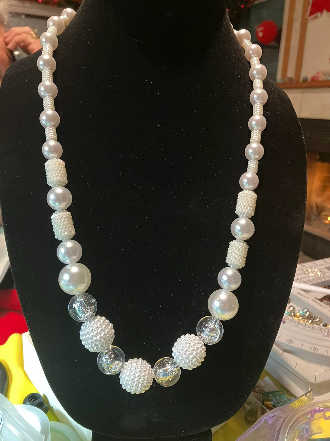 Pearl and Crystal Beaded Necklace