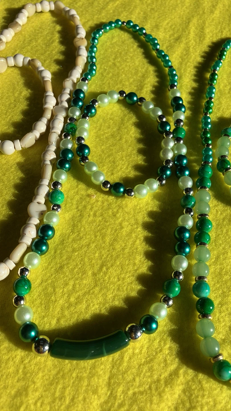 Handmade Green Beaded Necklace & Bracelet Set - photo 4