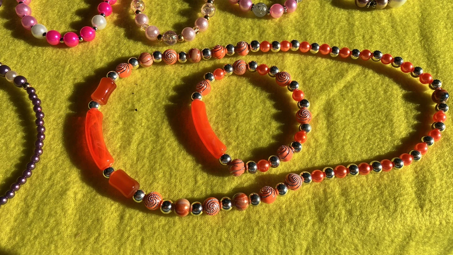 Beaded Necklace & Bracelet Set - photo 2