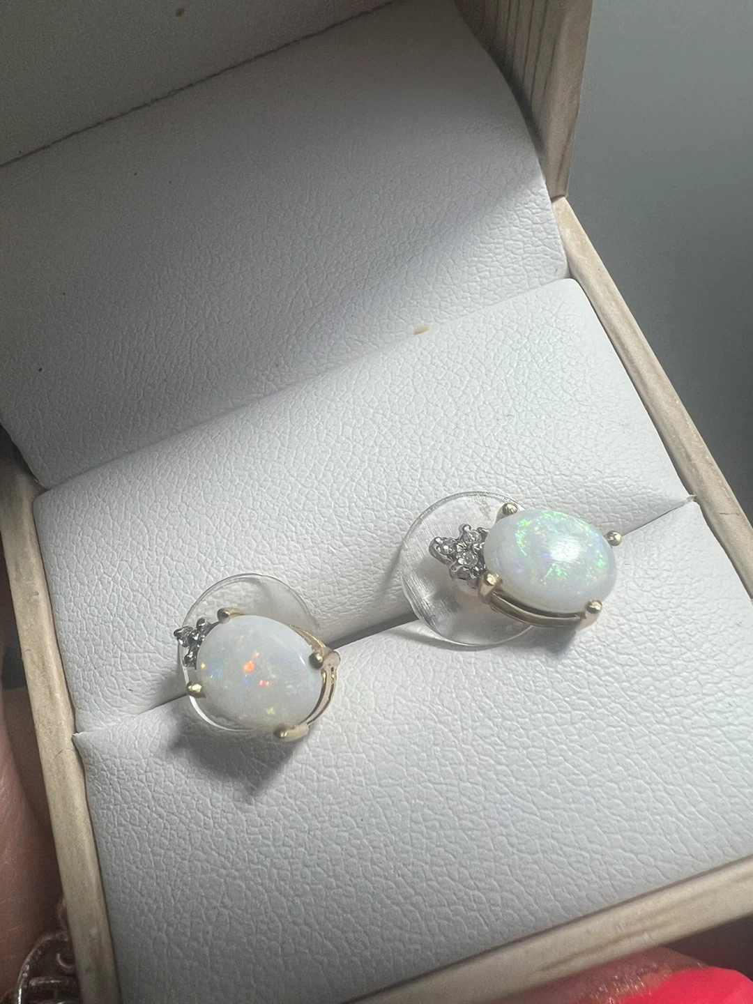 14 k Opal stud earrings with diamonds - photo 5