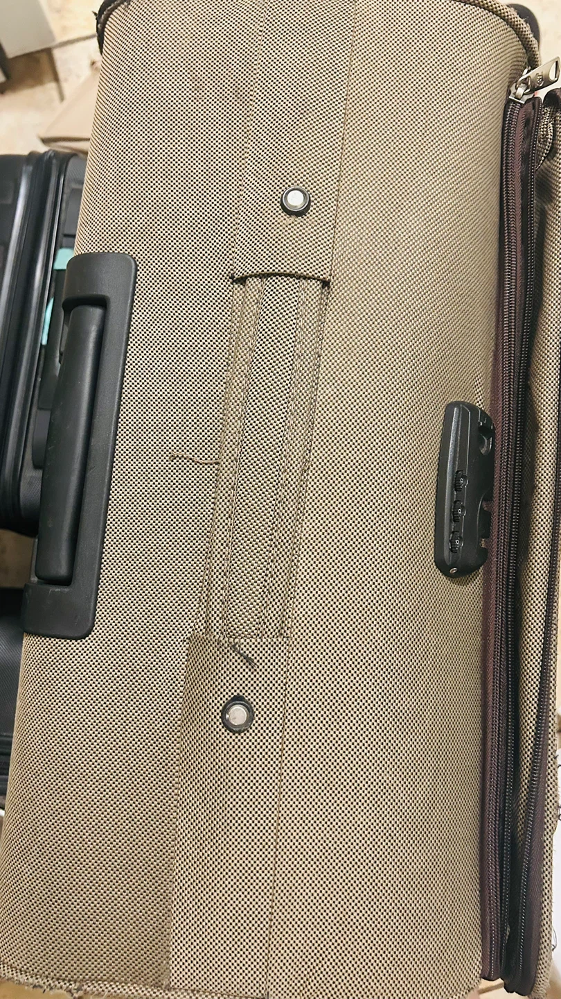 American Tourister Suitcase - photo 4