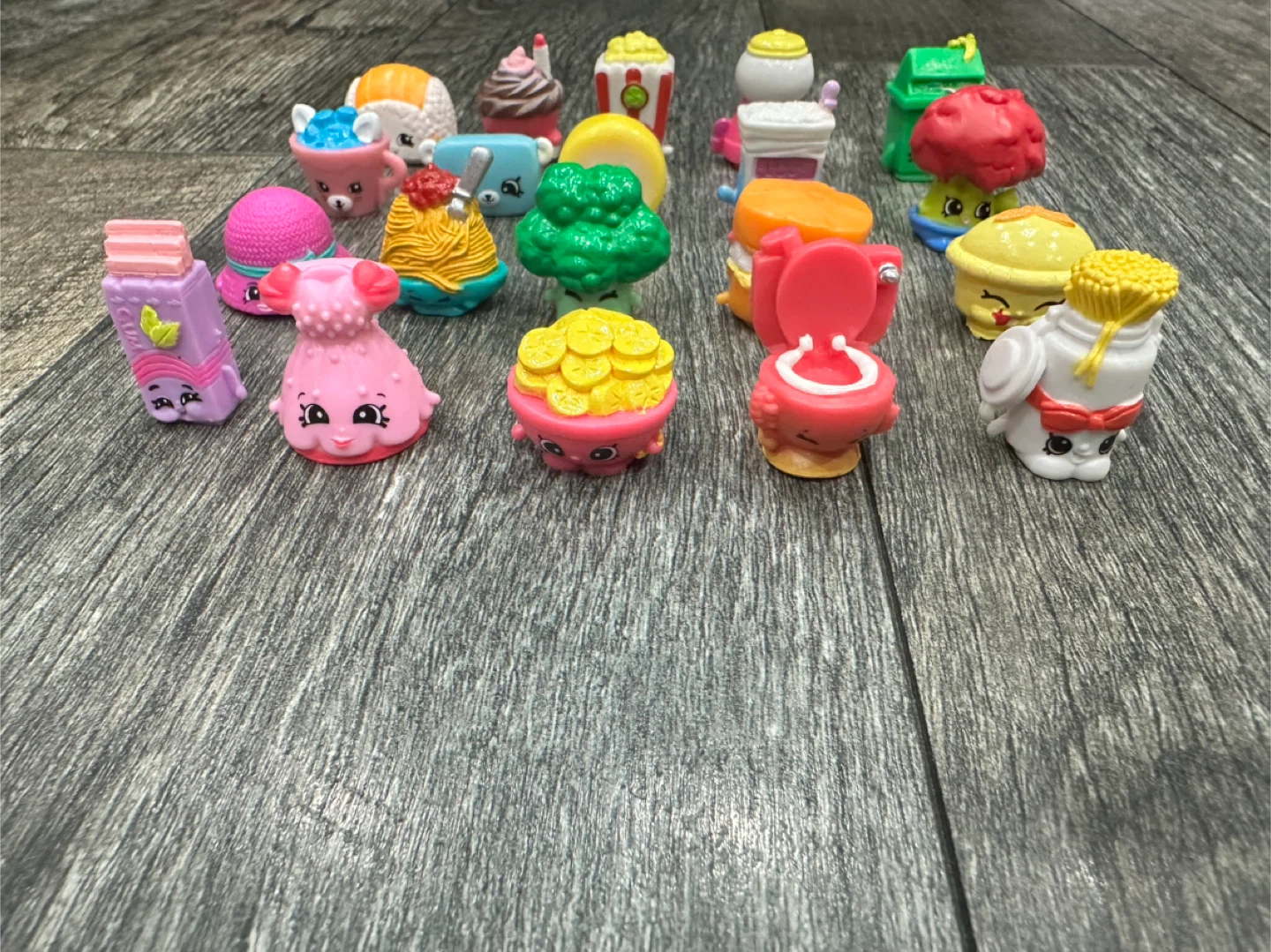 Shopkins Bulk Lot of 25 Different Figures - No Duplicates - photo 2