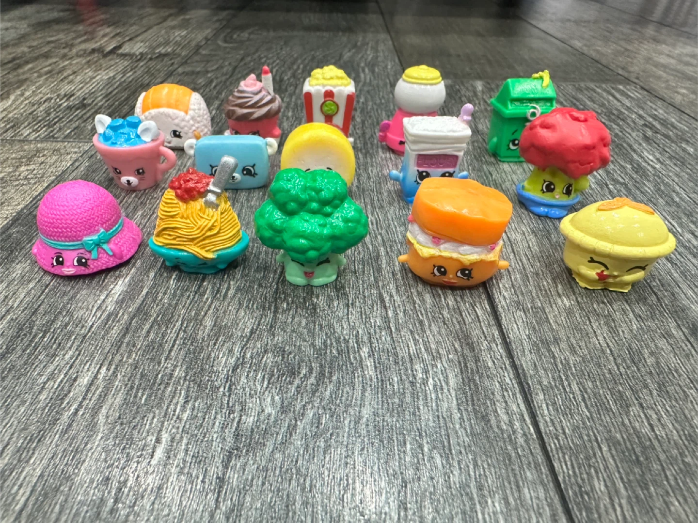Shopkins Bulk Lot of 25 Different Figures - No Duplicates - photo 3
