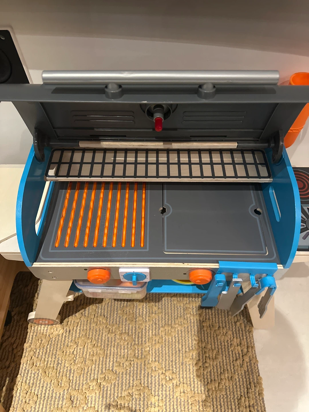 Melissa & Doug BBQ Grill Set - photo 2