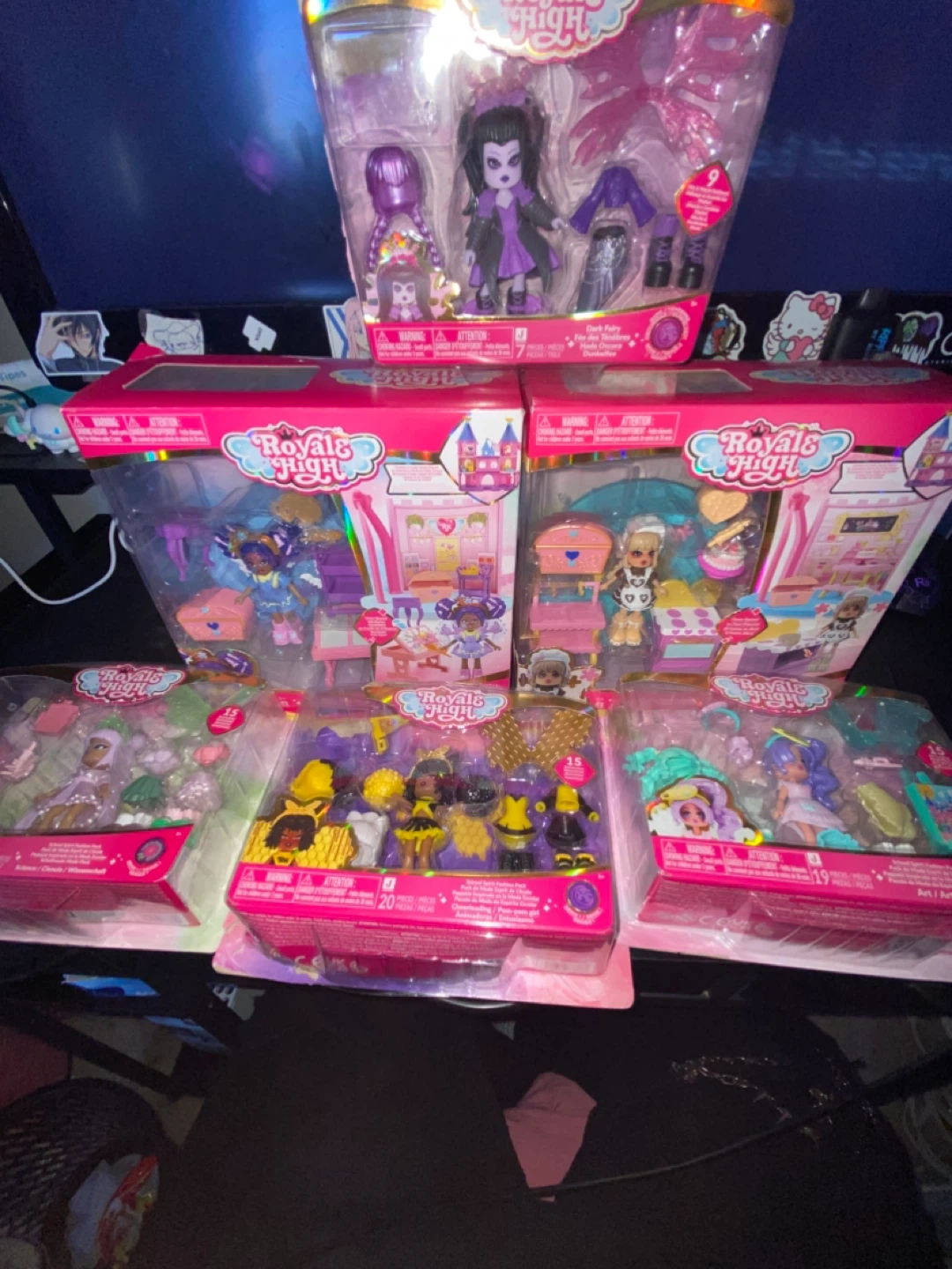 Royal High Doll Fashion Packs
