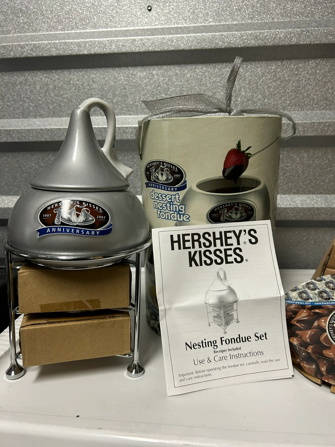 Hershey's Kisses Dessert Nesting Fondue Set - photo 4