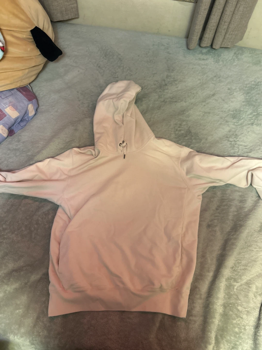 White Uniqlo hoodie