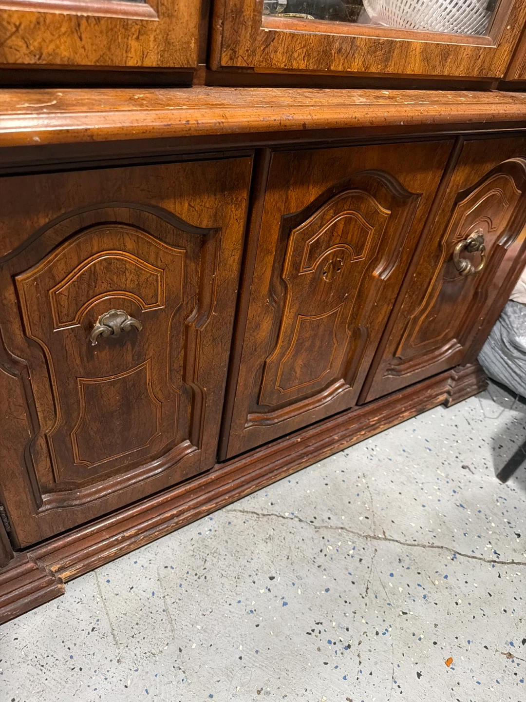 Vintage Wooden China Cabinet - photo 3