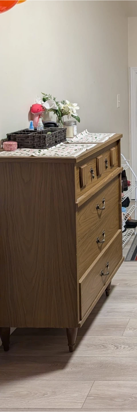 Vintage-Style Solid Wood Chest with 4 Drawers – Heavy & Durable