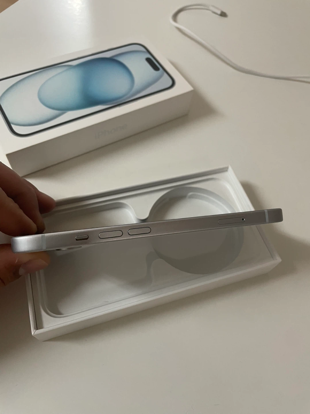 iPhone 15 - photo 5