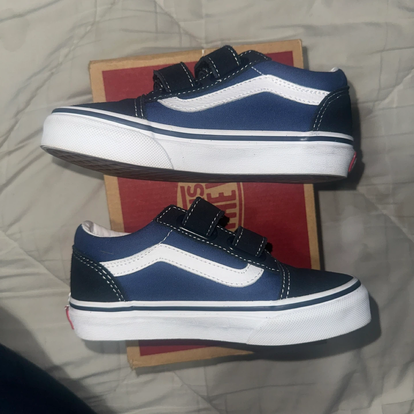 Vans Old Skool V Navy/True White, Size 12K - photo 3