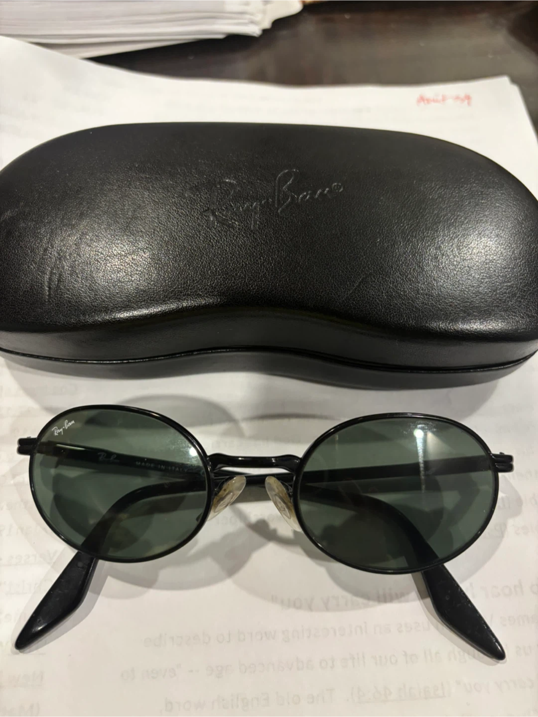 Ray-Ban Oval Sunglasses with Case - photo 3