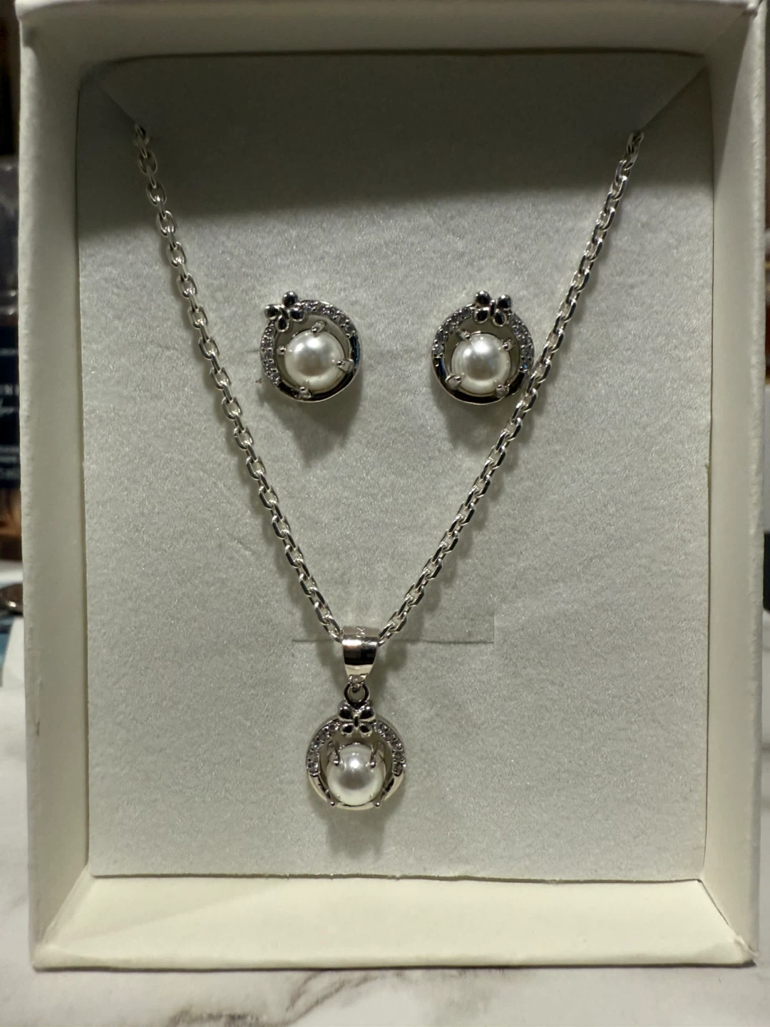 BNIB 925 Silver Jewelry Set