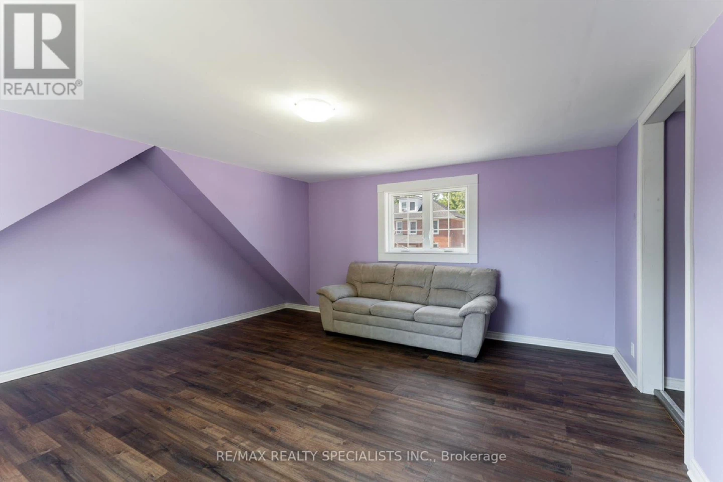 UPPER UNIT FOR RENT – OSHAWA - photo 4